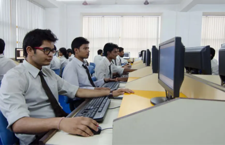 online-mtech-for-working-professional-without-gate-overview.webp