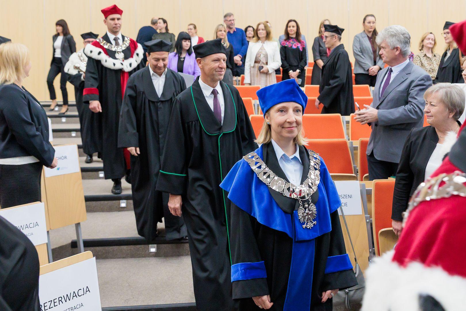 DBA — Doctor of Business Administration alumni and convocation photo 2